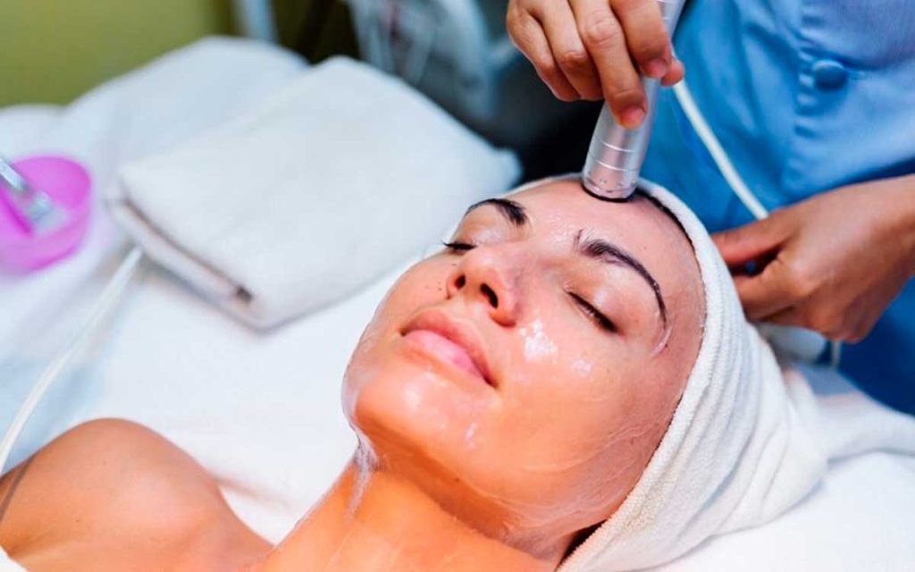 Cómo hacer una Limpieza Facial Profunda y Profesional