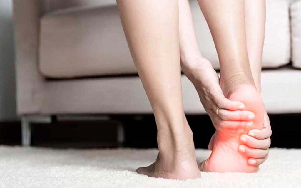 Podología: ¿Qué es el síndrome de los pies fríos?